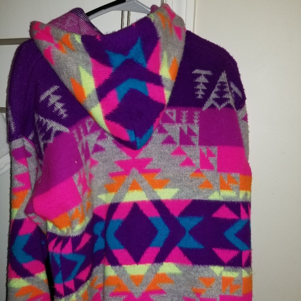 Jackets - Picture 2 of 4